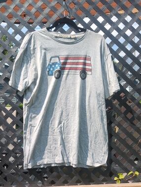 Iron & Resin Heather Gray Tee with American Flag Van